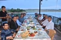 OBJEKTİF - Kahta'da Gazeteciler Ve Yazarlar İftarda Buluştu