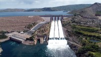 HIDRO ELEKTRIK SANTRALI - Keban Barajı'nda 15 Yıl Sonra İlk, Savaklar Açıldı