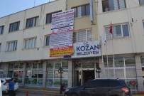 BÜYÜKŞEHİR YASASI - Kozan Belediyesi Borçlarını Afişle Duyurdu