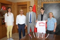 MUSTAFA ÖZKAYNAK - Özel Sporcu Arda, 3 Dalda Türkiye Şampiyonu Oldu