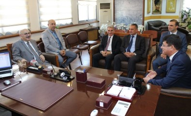 Vali Köşger'den Başkan Özcan'a Hayırlı Olsun Ziyareti