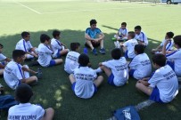 YUNUSEMRE - Yunusemre Yaz Futbol Kursu Düzenliyor