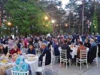 SOSYAL YARDıMLAŞMA VE DAYANıŞMA VAKFı - Çaycuma Kaymakamı Şehit Aileleri Ve Gaziler Onuruna İftar Verdi