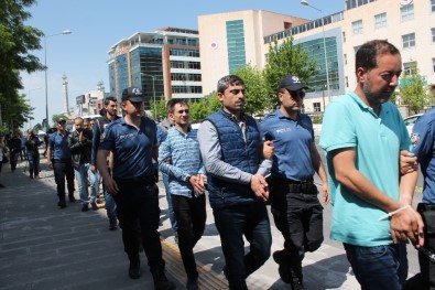 Diyarbakır'da Tefecilik Operasyonunda 15 Kişi Tutuklandı