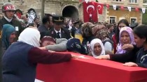 ÖMER FETHI GÜRER - Hatay'da Şehit Olan Askerin Cenazesi Toprağa Verildi