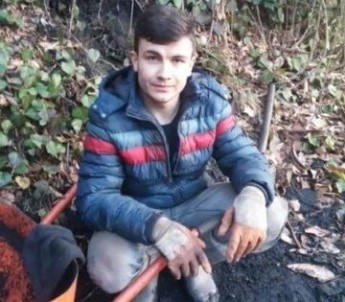 Kaçak Ocaktaki Göçükte Ölen 19 Yaşında Genç Toprağa Verildi