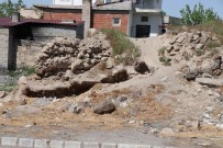 YERALTI ŞEHRİ - Kapadokya'da Evin Altından Yeraltı Şehri Çıktı