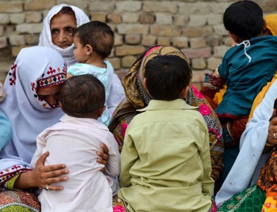 Pakistan'da AIDS skandalı: Doktor 510 hastaya HIV pozitif bulaştırdı