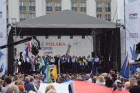 BRONISLAW KOMOROWSKI - Polonya'da Muhalefet Partilerinden 'Polonya'nın Yeri Avrupa' Yürüyüşü