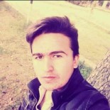 KAYıRLı - Suriyelilere müdahale etmek isterken kendi silahı ateş alan asker şehit oldu