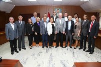 SOSYAL DEMOKRAT - Tepebaşı Belediye Meclis Üyeleri, Kazım Kurt'u Ziyaret Etti