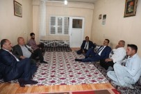 İDRIS AKBıYıK - Vali Akbıyık. Demiryent Ailesinin İftar Sofrasına Konuk Oldu