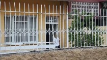 HASAN KARABULUT - Adana'da Bir Kişi Evinde Ölü Bulundu