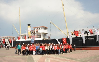 Balçovalı Gençler 100. Yılda Samsun'da Tarihe Tanıklık Etti