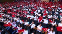 ANKARA DEVLET OPERA VE BALESİ - Binlerce Öğrenci Dünyaca Ünlü Tenor Murat Karahan'la Gençlik Marşı'nı Seslendirdi