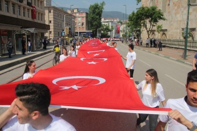 Bursa'da 19 Mayıs Coşkuyla Kutlandı