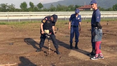 Düzce'de Otomobil Tutkunları 1919 Fidan Dikti