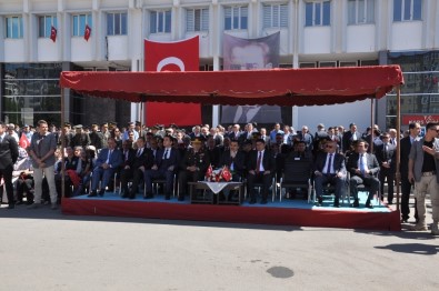 Kars'ta 19 Mayıs Coşkuyla Kulandı