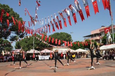 Kuyucak'ta 19 Mayıs Coşkusu