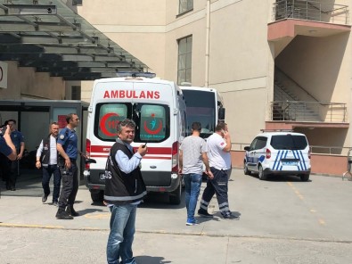 Sakarya'da Silahlı Çatışma Açıklaması 4 Ölü, 2'Si Polis 11 Yaralı