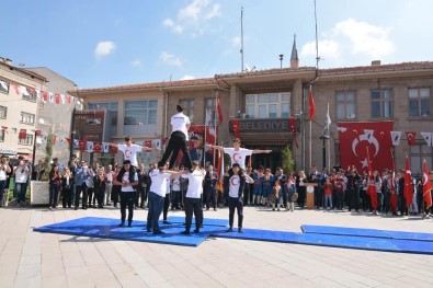 Sandıklı'da 19 Mayıs Gençlik Ve Spor Bayramı Kutlandı