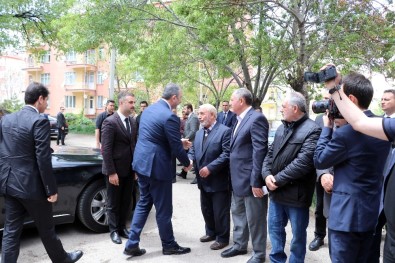 Adalet Bakını Gül'den Öldürülen Avukatın Evine Taziye Ziyareti