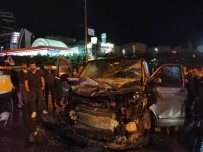 E-5 Karayolunu Kitleyen Kaza Açıklaması 2 Yaralı