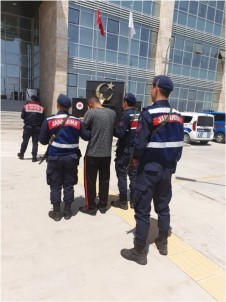 Mersin'de 5 Kişi Terör Örgütü Üyesi Olmaktan Yakalandı