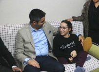 TEKERLEKLİ SANDALYE - Spina Bifida Hastası Genç Kızın Yaşam Sevincine Başkan Yüksel Ortak Oldu