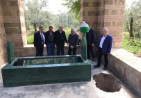 KAÇAK KAZI - Türbede Define Arayanlara Tepki