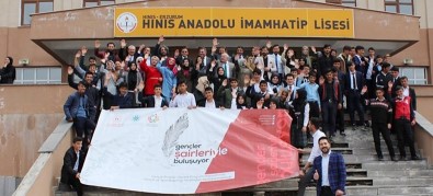 TYB Erzurum Şubesi Hınıs'ta Şairleri Gençlerle Buluşturdu