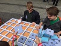 ŞİŞME OYUN PARKI - 19 Mayıs'ta Çocuklar 41 Burda'da Hem Eğlendi Hem De Öğrendi