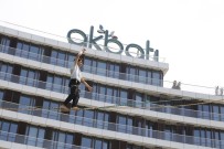 PAİNTBALL - 2.5 Santimetre Genişliğinde İp Üzerinde Yürüdüler