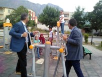 BEDEVI - Başkan Çelik Parkı Çocuklara Emanet Etti