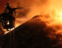 CAMİİ - Kapalı diye camiyi yakmaya çalıştı