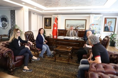 Kayseri Diş Hekimleri Odası Yönetim Kurulu Üyeleri Dr. Mustafa Palancıoğlu' Nu Ziyaret Etti