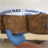 SAHTE KİMLİK - Mersin'de El Yazması Tarihi Kitaplar Ve Yazıt Ele Geçirildi