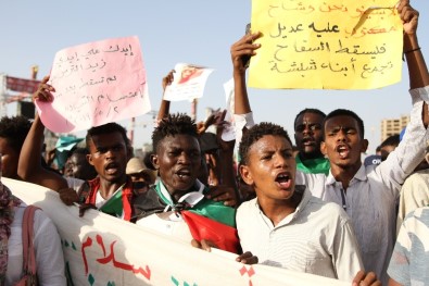 Sudan'da Görüşmeler Bugün De Devam Edecek
