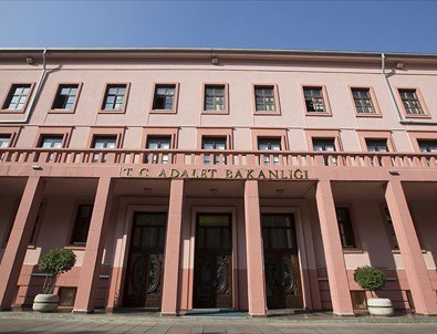 Adalet Bakanlığı 11 bin personel alacak