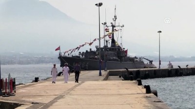Antalya'da Askeri Gemiler Ziyarete Açıldı