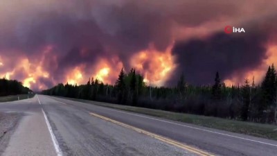 Kanada'da Çıkan Orman Yangını Hızla Büyüyor