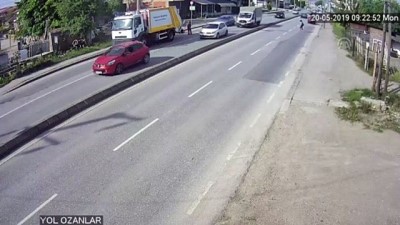 Sakarya'da Zincirleme Trafik Kazası Açıklaması 2 Yaralı