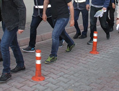 TSK'da FETÖ soruşturması: 140 gözaltı kararı