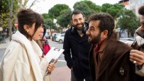 MELİS BABADAĞ - Aykut Enişte Filmi İzmir Galasıyla Tüm Türkiye'de Vizyona Girecek