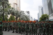 JAKARTA - Endonezya'da Seçim Protestolarında Arbede Açıklaması 6 Ölü, 200 Yaralı, 69 Gözaltı