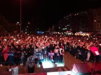 FUNDA KOCABIYIK - Uşak'ta Gençlik Yürüyüşü Yapıldı