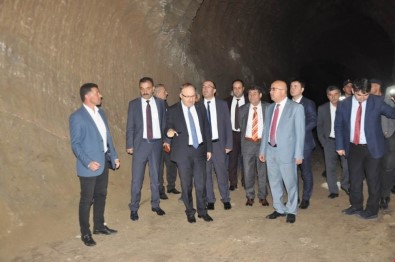 Vali Mustafa Tutulmaz Sandıklı'da