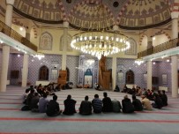 SAHUR - Van'da Üniversite Gençleriyle Sahur Buluşması