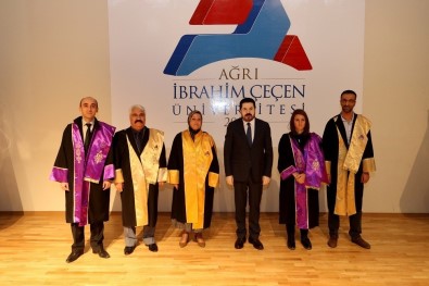 AİÇÜ'de Bilimsel Teşvik Ödülleri Ve Akademik Giysi Töreni Yapıldı