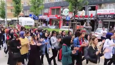 Çankırı'da Öğretmenin Darbedilmesi Protesto Edildi